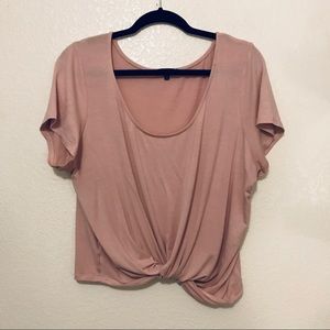 Plus Size cropped twist hem tee